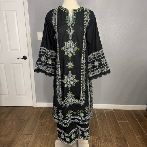 Ethnic Indian Wear Tops - Ethnc Pakistan Embroidered Geometric Floral Lawn Set, Black, S